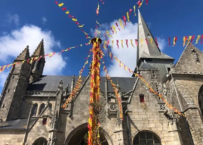 Duplex Dans Le Coeur Historique De *