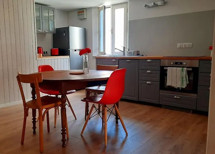 Duplex Dans Le Coeur Historique De Guérande