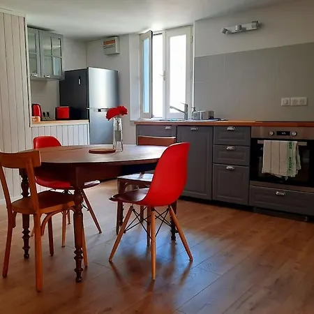 Duplex Dans Le Coeur Historique De Guérande